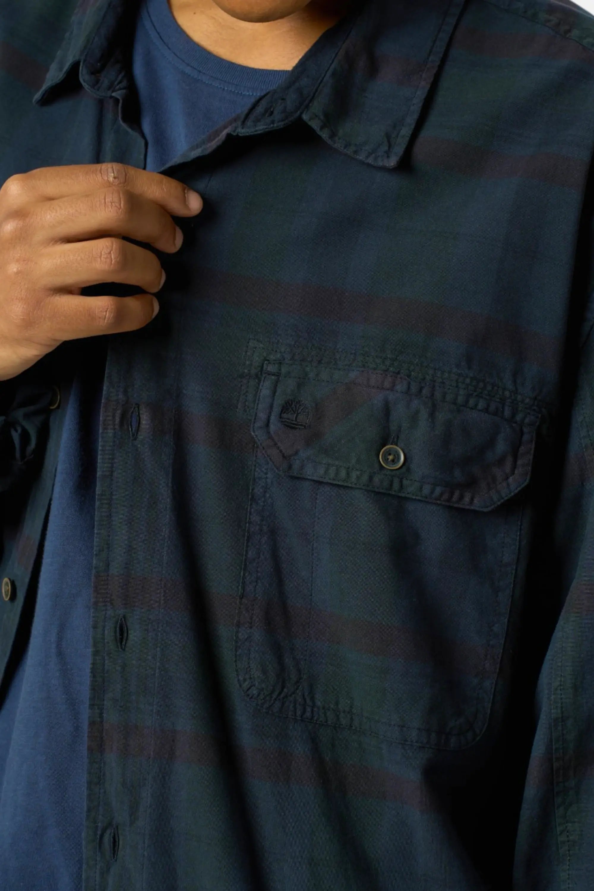 Timberland Camicia blu/nero uomo vintage second hand, dettaglio firma
