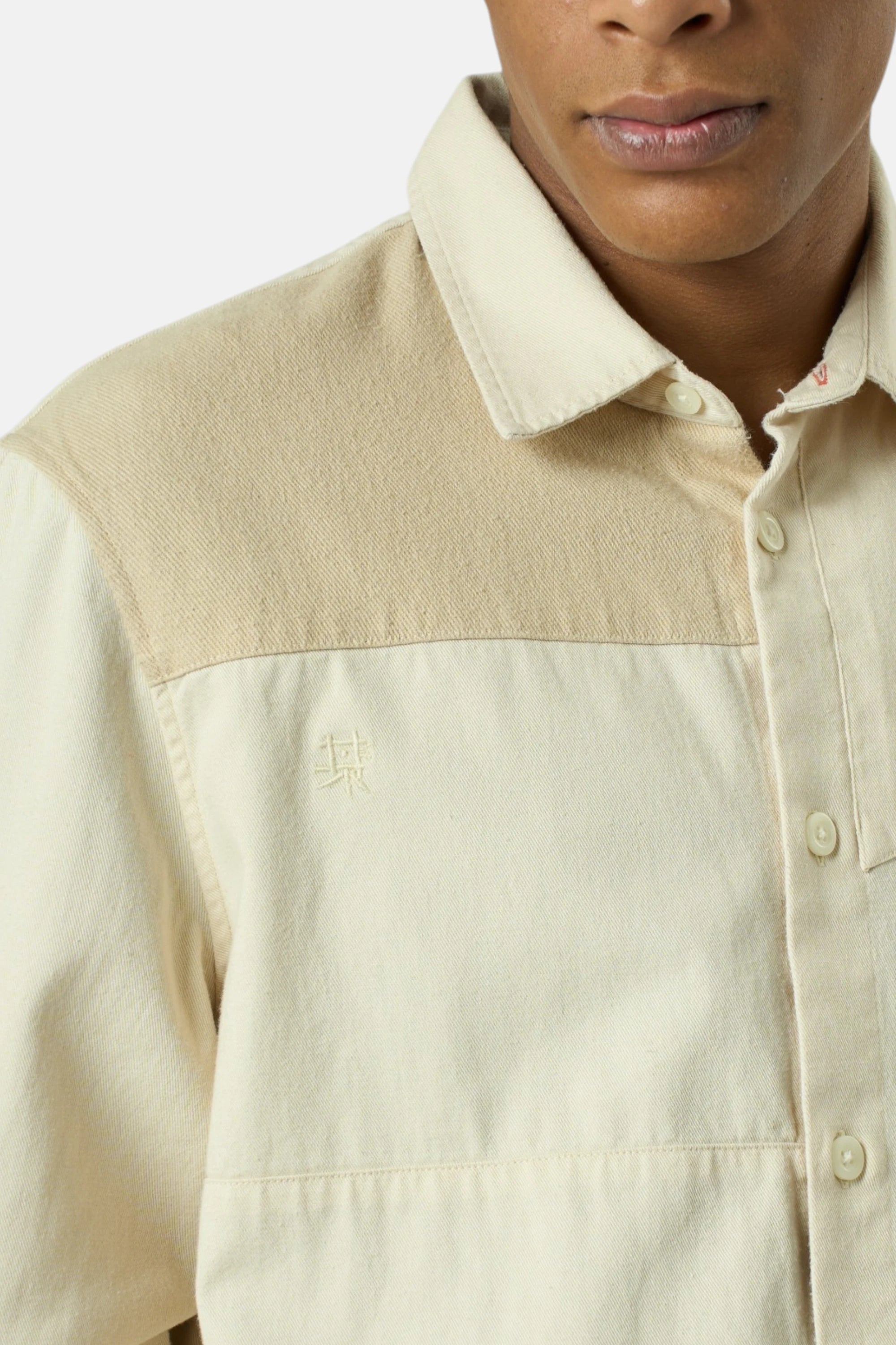 Desigual Camicia beige uomo vintage second hand, retro
