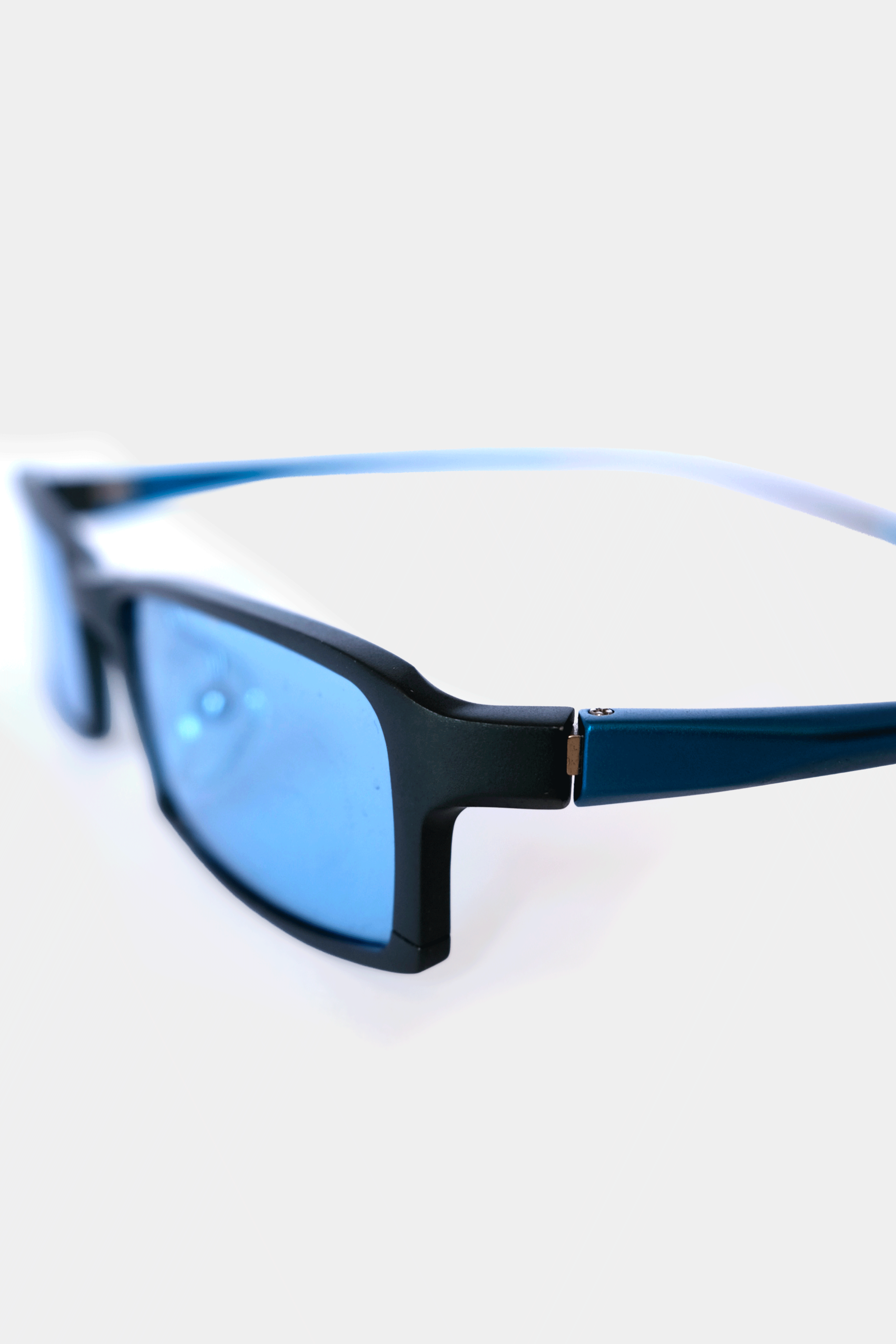 Extreme Concept Occhiali Blue Aluminium dettaglio