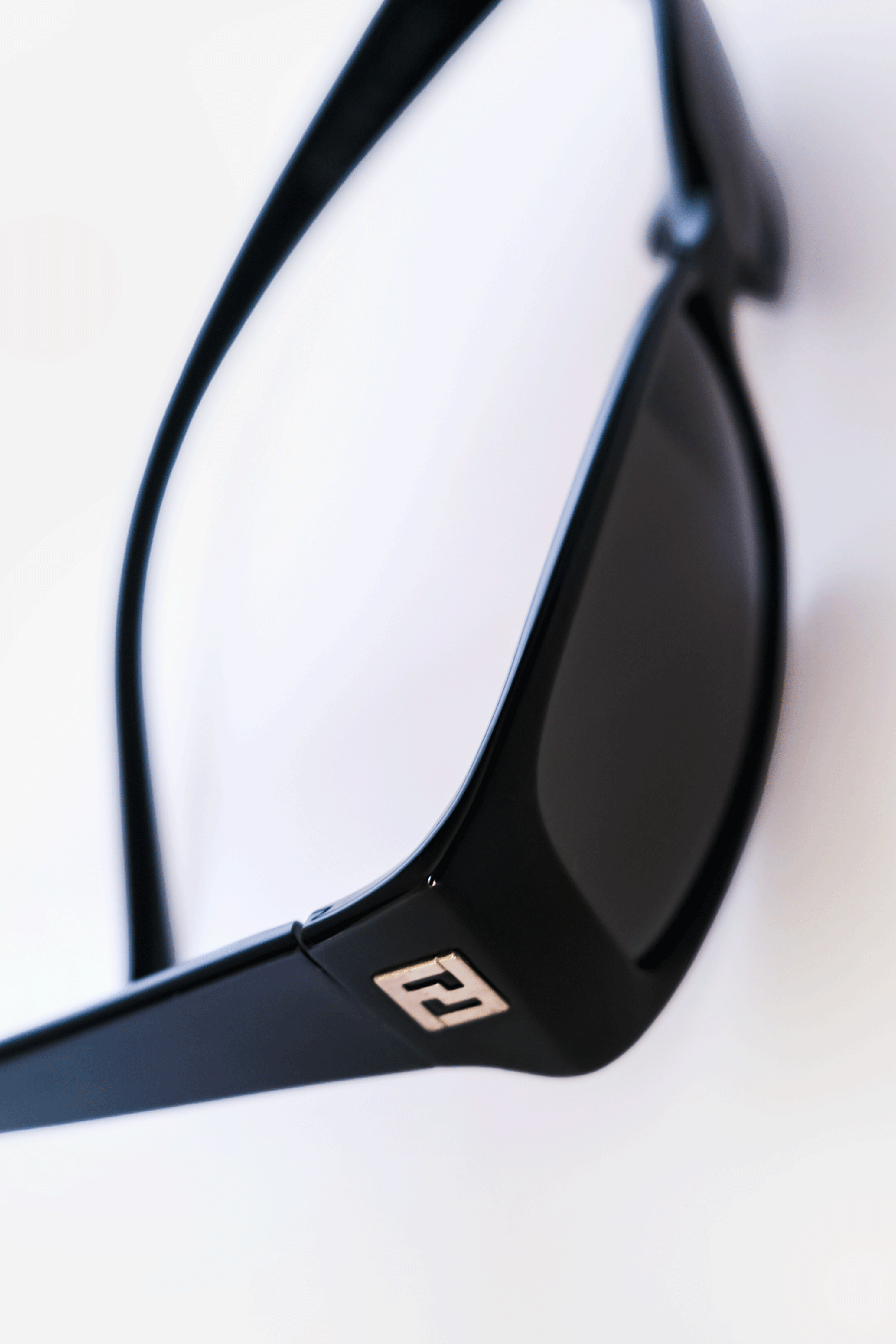 Fendi Occhiali da Sole Black laterale