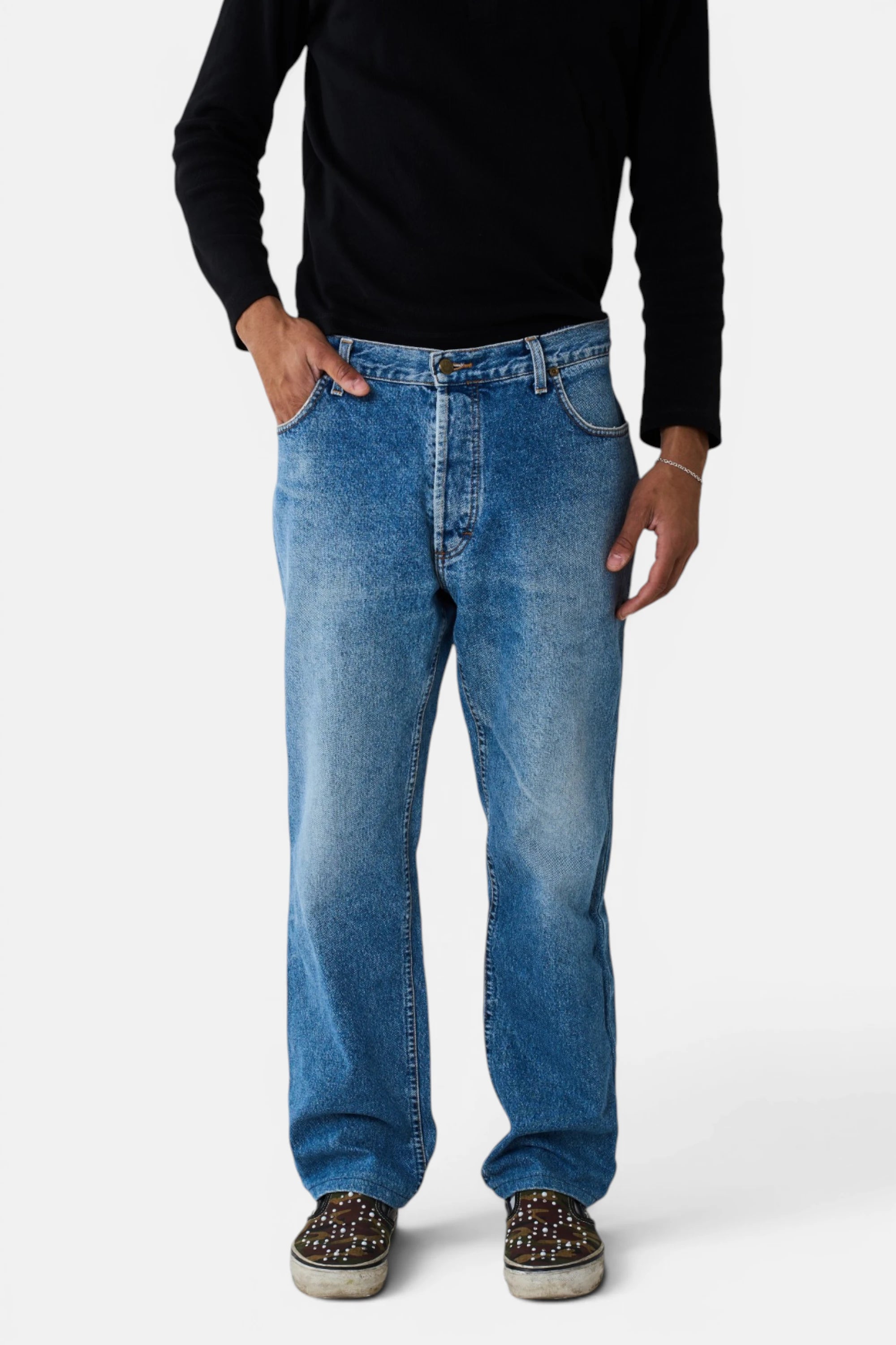 Denim Lee, vista frontale